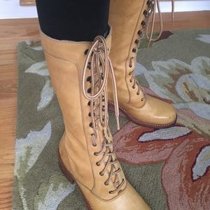 Frye leather lace-up boots in Mustard